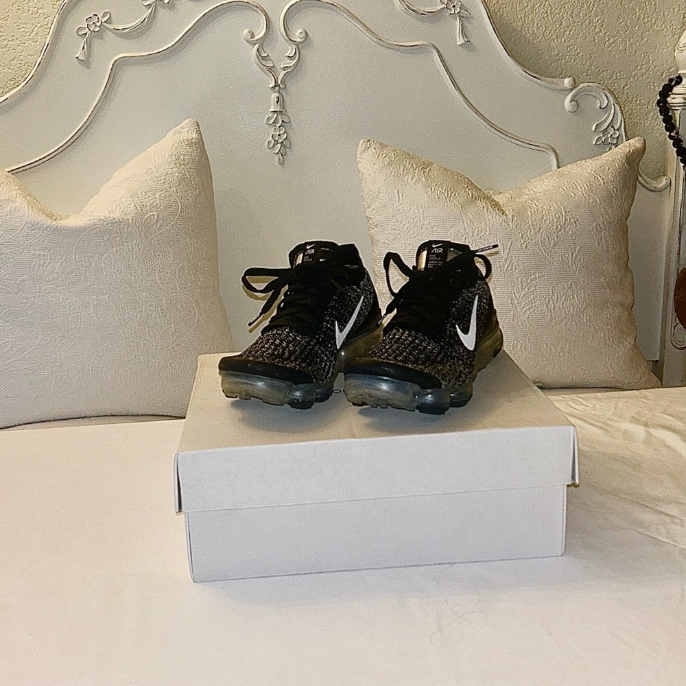 Nike Black and White Athletic Shoes